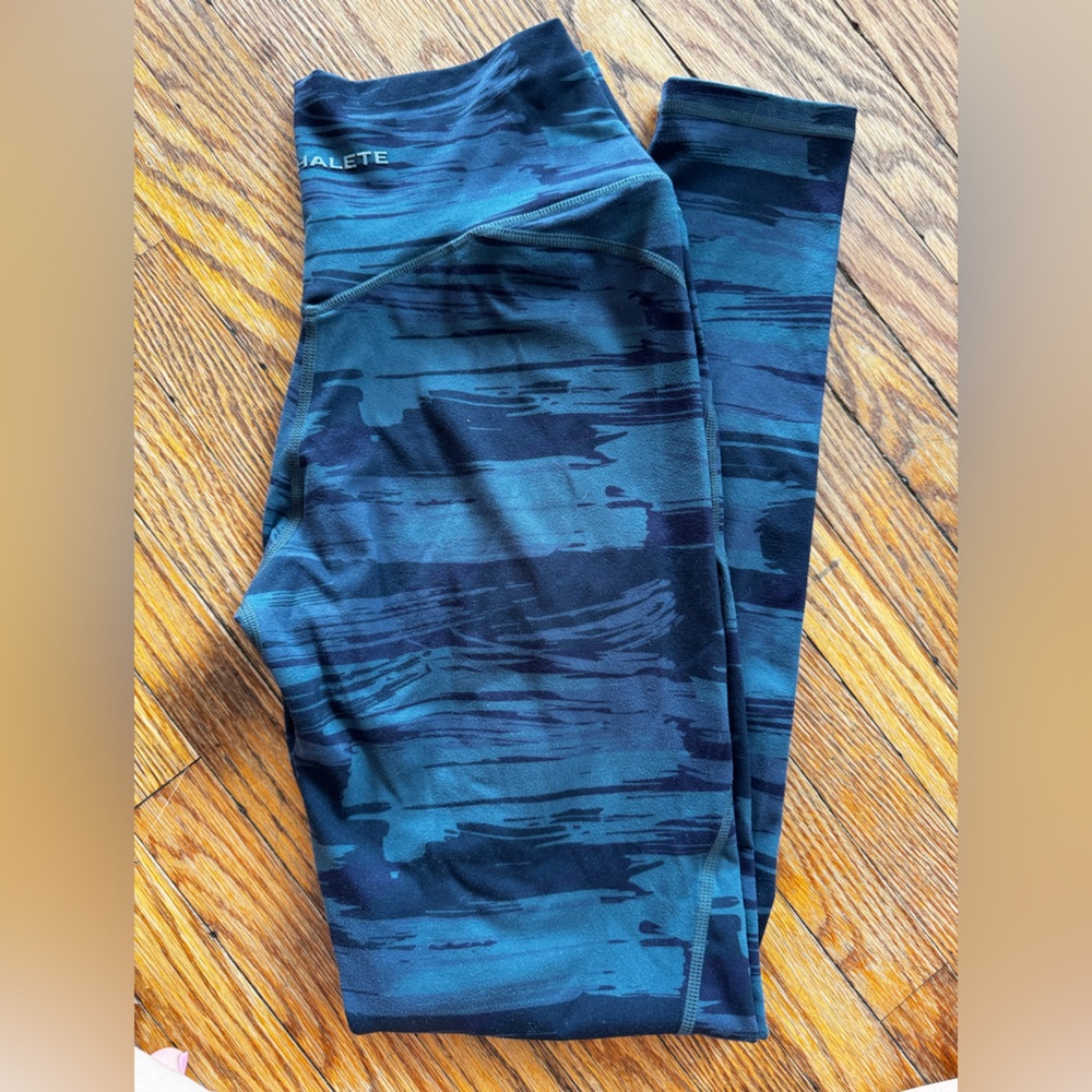 Alphalete Cross Waist Leggings